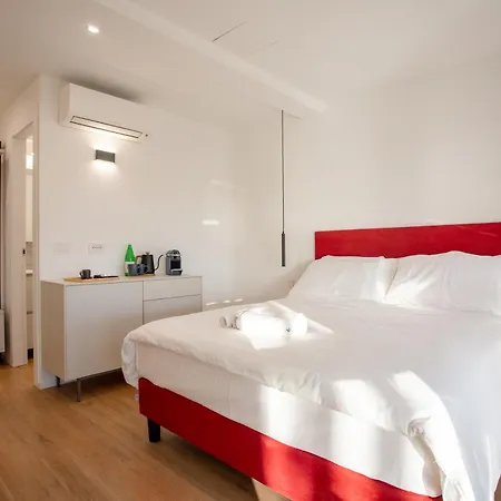 San Giovanni Rooftop 4*